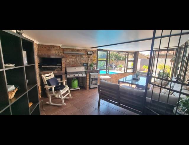 4 BEDROOM HOUSE FOR SALE IN WIERDAGLEN ESTATE